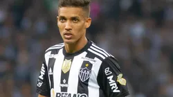 Foto: Fernando Moreno/AGIF - Pedrinho: lesão do meia-atacante do Atlético é grave