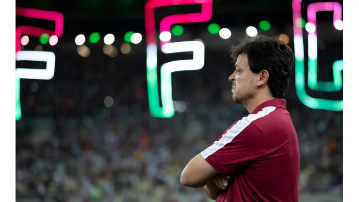 Jorge Rodrigues/AGIF/ "Forma de tirar a gente de um estágio de inércia"; Sidão e +4 falam sobre comportamento de Diniz na beira do campo.