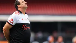 Agif/Marcello Zambrana - Rogério Ceni responde críticas da torcida