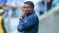 Foto: Pedro H. Tesch/AGIF | Roger Machado foi alvo de críticas por parte da torcida