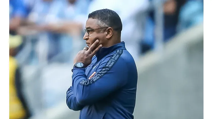 Foto: Pedro H. Tesch/AGIF | Roger Machado foi alvo de críticas por parte da torcida