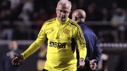 Ettore Chiereguini/AGIF/ "Atrasa", "desorganiza"; Antes de clássico, titular escolhido por Dorival Júnior irrita torcida do Flamengo.