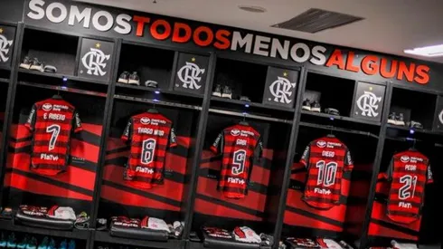 Foto: Marcelo Cortes - Flamengo - Mais de 20 mil camisas do Flamengo são roubadas no Rio.