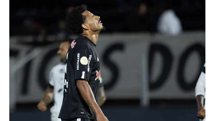 Foto: Diogo Reis/AGIF - Lucas Evangelista é um dos mais experientes da equipe de Barbieri.