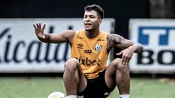 Marcos Leonardo se arrepende da situação.