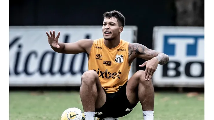 Marcos Leonardo se arrepende da situação.