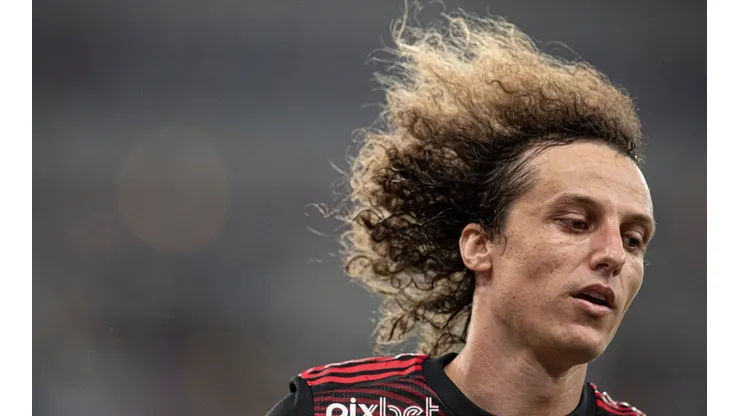 Foto: Jorge Rodrigues/AGIF - David Luiz saiu no intervalo contra o São Paulo por causa de hepatite viral