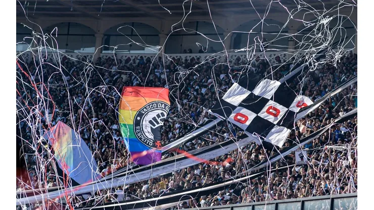 Thiago Ribeiro/AGIF. Torcida cumpre compromissos do Vasco na Série B à risca