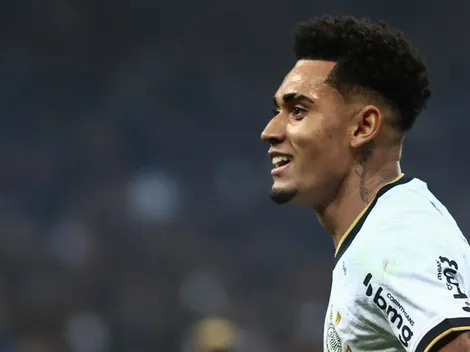 Du Queiroz exibe momento de descontração nos bastidores Corinthians e torcida 'compra piada' na web