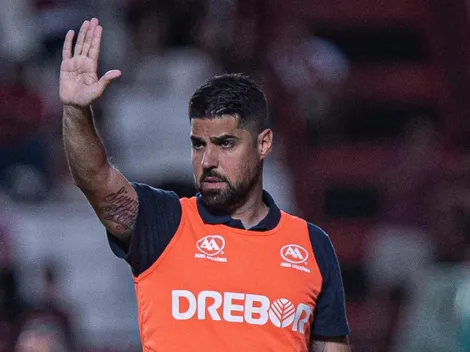 "Não é o lugar que eu mais gosto"; Fora de posição, camisa 10 tem bons números na temporada