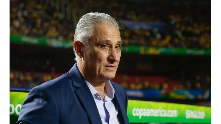 Foto: Marcello Zambrana/AGIF - Tite elogia joia do Furacão