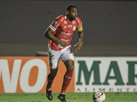 Donato 'liga alerta' no Vila Nova para evitar tropeço em casa e bater o Sampaio