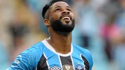 Foto: Ricardo Rímoli/AGIF - Fernandinho: autor de gol na final da Libertadores de 2017 pelo Grêmio, atacante está sem clube