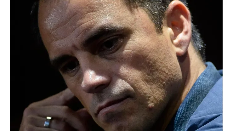 Caetano é surpreendido no mercado e pode levar ‘chapéu’ de rival por reforço