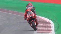 Bagnaia cruzou em primeiro na Áustria