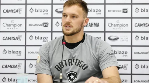 Vitor Silva/AGIF - Lucas Perri é apresentado no Botafogo