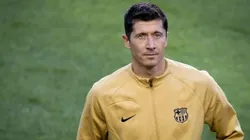 Getty Images North America - Lewandowski é roubado em frente ao CT do Barcelona