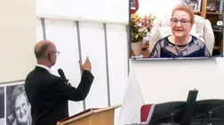 Imagem: Reprodução/StoryFile (empresa da tecnologia desenvolvida por Stephen)