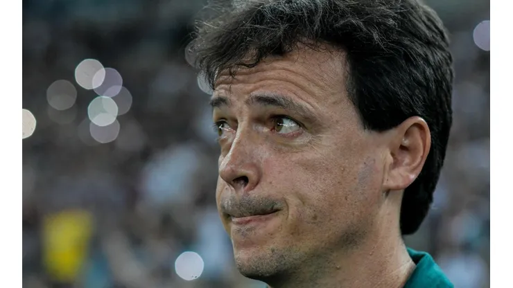 “MA-LU-CO”; Diniz ousa em substituição e decisão repercute na web