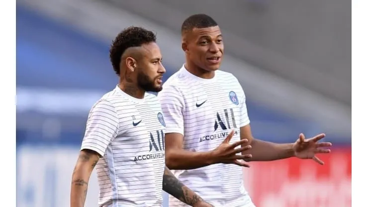 Foto: David Ramos/Getty Images | Casagrande avalia situação de Neymar e Mbappé