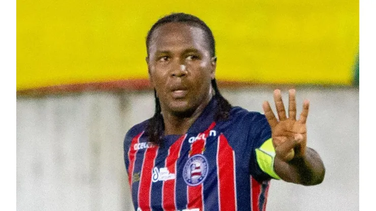 "Mais um dos diversos erros"; Rodallega entra na berlinda e torcida pede garoto na escalação do Bahia