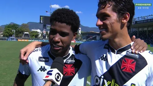 Foto: Reprodução Premiere | Andrey Santos e Marlon Gomes abraçados durante entrevista