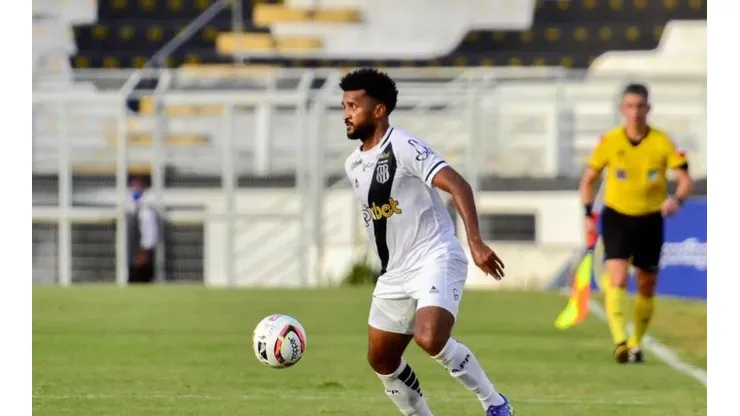 Álvaro Jr./PontePress/ "Garra, raça e qualidade técnica"; Artur projeta Dérbi na Série B do Brasileirão.