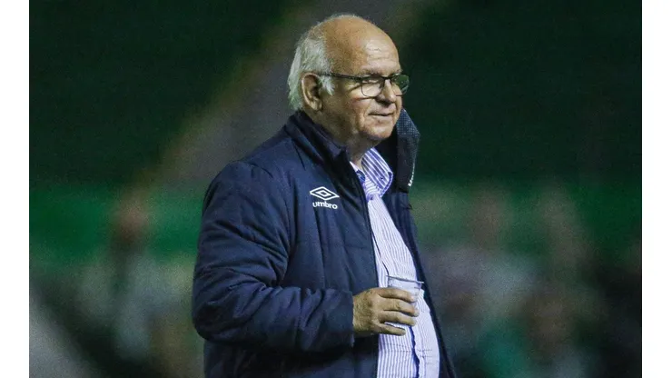 Foto: Fernando Alves/AGIF - Romildo Bolzan Júnior: Grêmio pode ser obrigado a comprar defensor