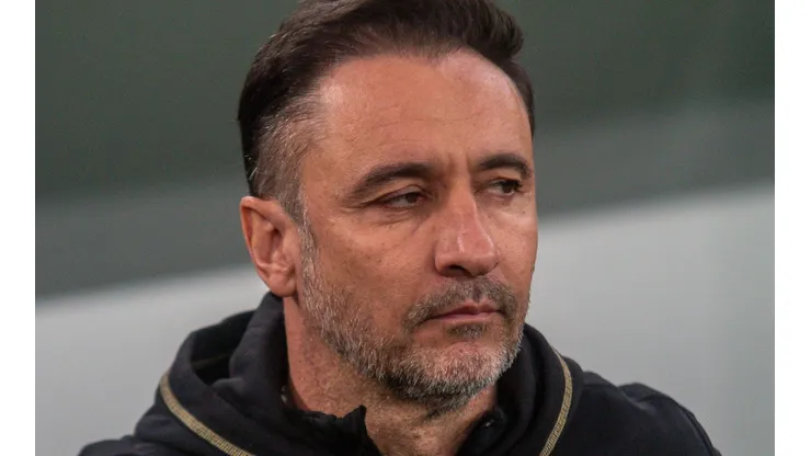 Foto: Gabriel Machado/AGIF - Vítor Pereira precisou se retratar no Corinthians.