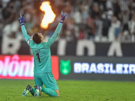 Botafoguenses mandam mensagem na web após marca batida por Gatito: "Só não foi embora porque..."