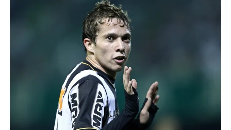 Atlético-MG revela bastidores de conversas do Corinthians com Bernard e expõe desejo do atacante
