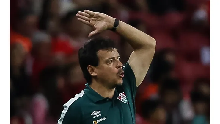“A lição maior é...”; Diniz não se intimida e aponta ‘culpado’ pela derrota
