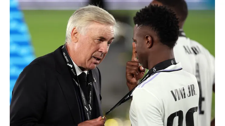 Foto: Alex Grimm/Getty Images | Para Ancelotti, Benzema ficará com o prêmio Bola de Ouro nesta edição