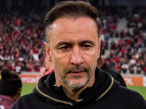 Na bronca! Titular de Vítor Pereira irrita Fiel e torcida não poupa jogador de críticas após derrota