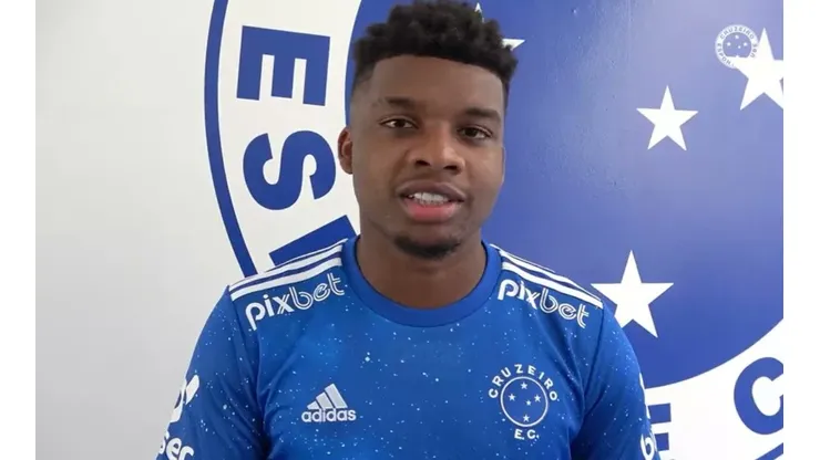 Divulgação/Cruzeiro - Lincoln fala pela primeira vez como jogador do Cruzeiro