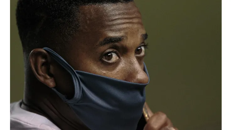 Clube vice-campeão da Libertadores tenta contratar Robinho e recebe resposta