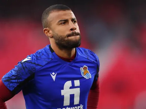 Caetano abre o jogo sobre Rafinha e +1, mas movimento pode deixar Vasco com 'caminho livre'