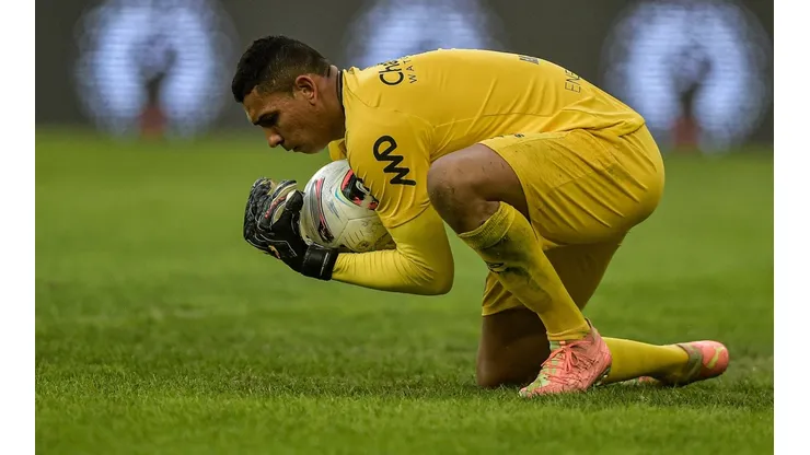 Foto: Thiago Ribeiro/AGIF - Mailson (foto) deixou Sport rumo ao futebol árabe e Leão contratou novo goleiro nesta 6ª feira