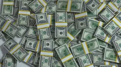 Foto: Pixabay - Uma pilha de dinheiro.