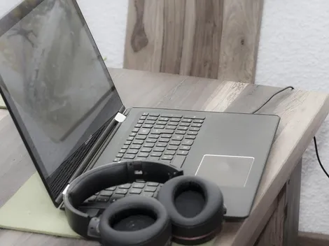 Google Meet desenvolve ferramenta para compartilhamento de Spotify e YouTube durante videochamada