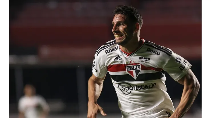 Marcello Zambrana/AGIF/ Calleri impressiona com números de gols e assistências no São Paulo.