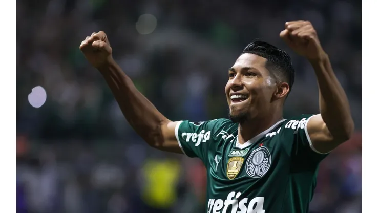 Marcello Zambrana/AGIF - Rony fala sobre retorno ao time titular do Palmeiras