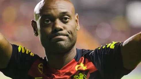 Agif/Rafael Vieira – Claudinei deve escolher entre Love e Kayke