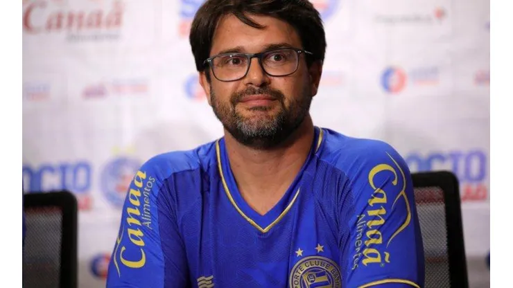 Foto: Felipe Oliveira/EC Bahia/Divulgação - Bellintani: presidente descartou investida em meio-campista