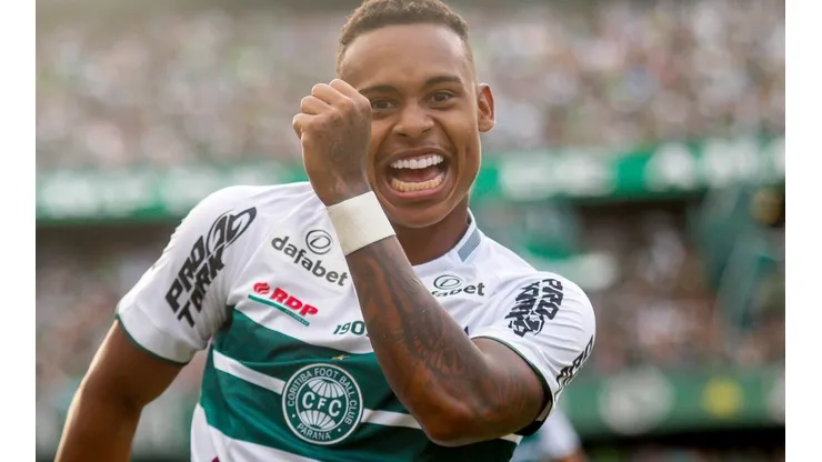 Foto: Gabriel Machado/AGIF - Igor Paixão brilhou no Coritiba.