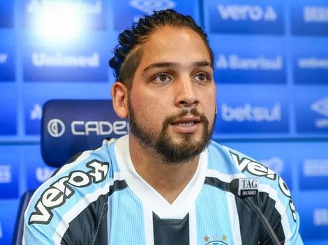 Com Benítez puxando a fila, Grêmio libera 9 atletas e economia chega a R$ 10 milhões