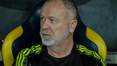 Foto: Thiago Ribeiro/AGIF - Sem espaço com Mano Menezes, meia acerta com o Coritiba