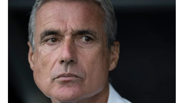 Jorge Rodrigues/AGIF. Luís Castro evita focar em novos reforços no Botafogo