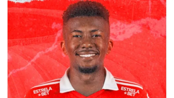 Aos 21 anos, o zagueiro assinou contrato até 2023 com o Colorado