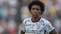Thiago Ribeiro/AGIF. Willian está na 'corda bamba' no Corinthians